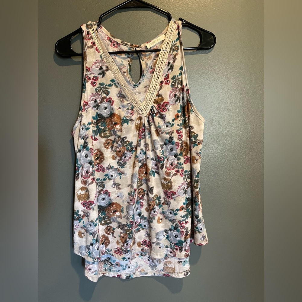 Floral Lace Trim Tank Top